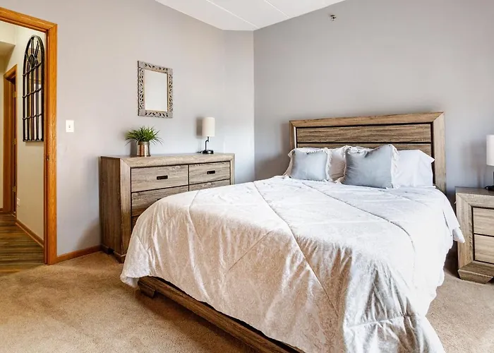 Spacious * Chicago Ridge